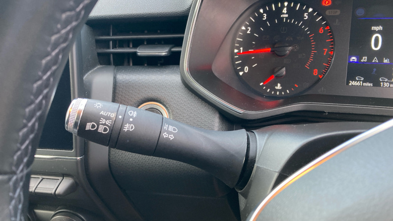 Renault Clio 1.0 TCe 100 Iconic 5dr Petrol Hatchback